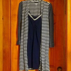 Bump in the night maternity robe and night gown